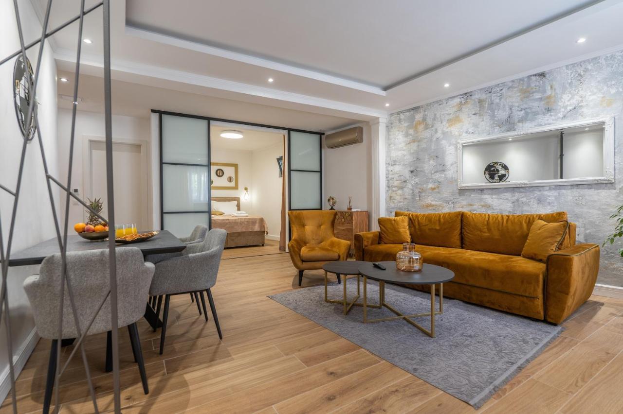 Petra & Rustic Apartma