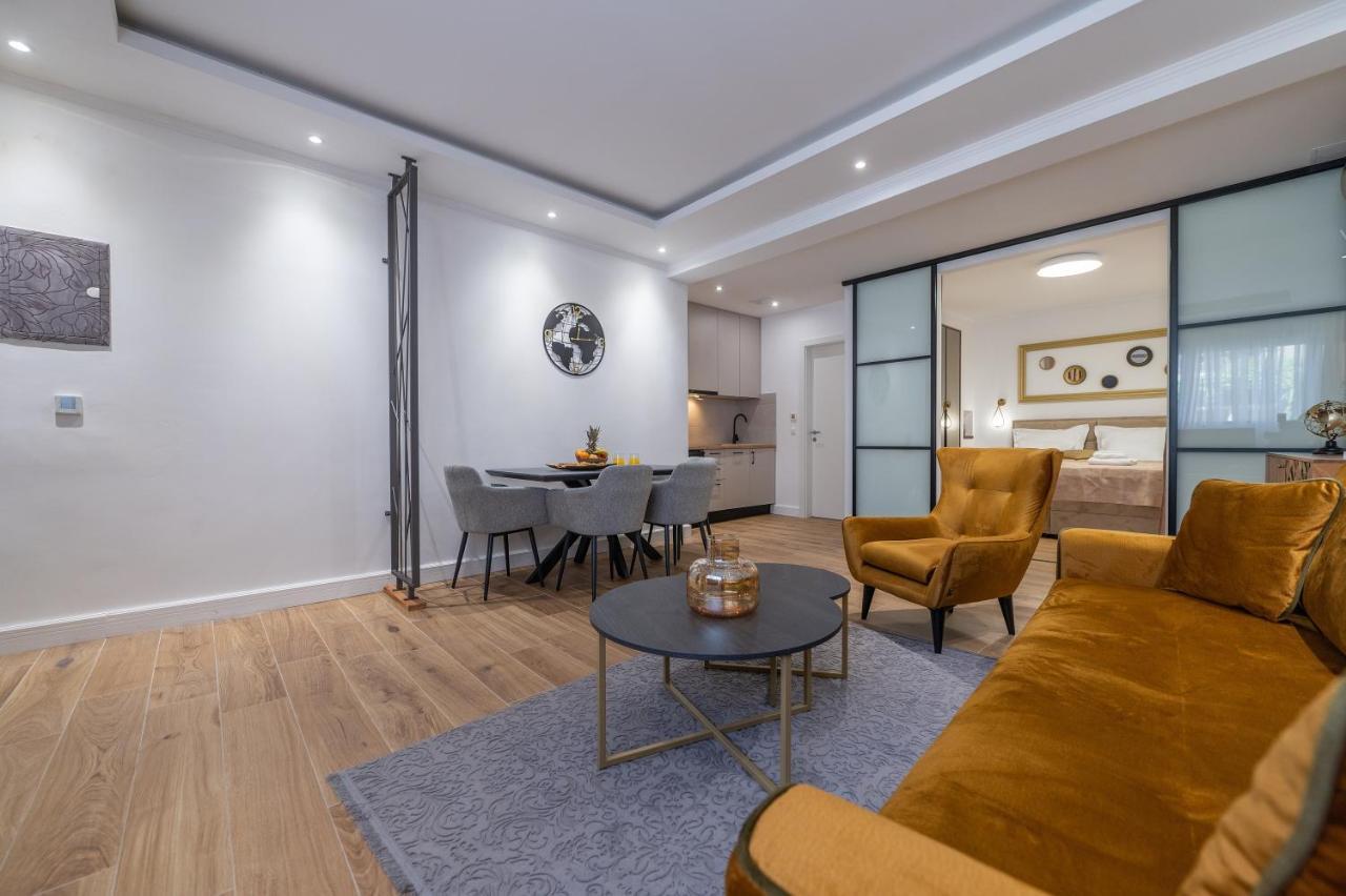 Apartma Petra & Rustic